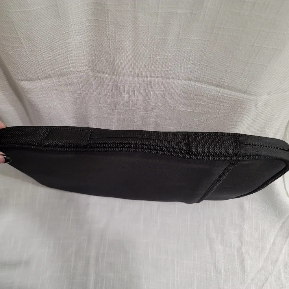NEW Lenovo ThinkPad Laptop/Tablet Sleeve 13